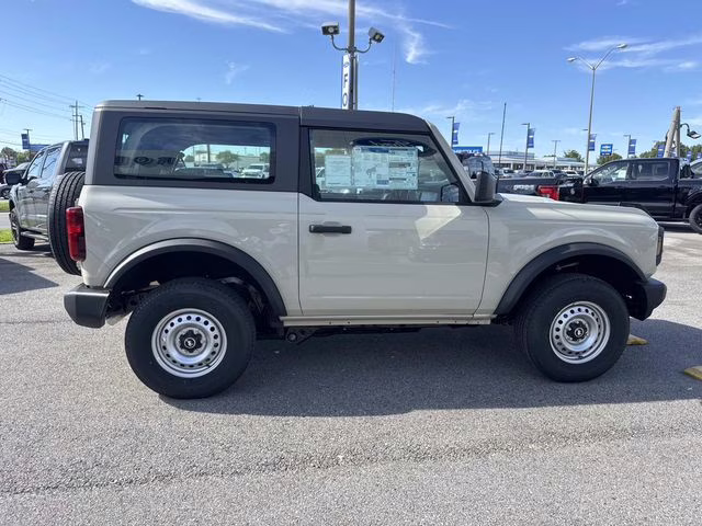 2026 Desert Sand Ford Bronco Base 4X4 SUV