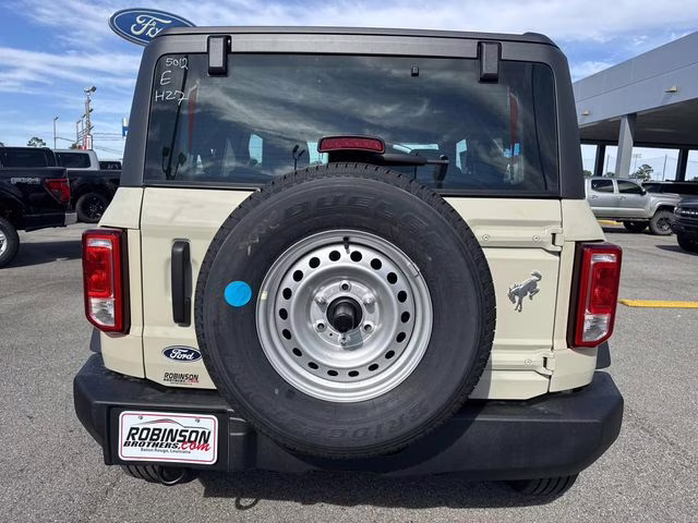 2026 Desert Sand Ford Bronco Base 4X4 SUV