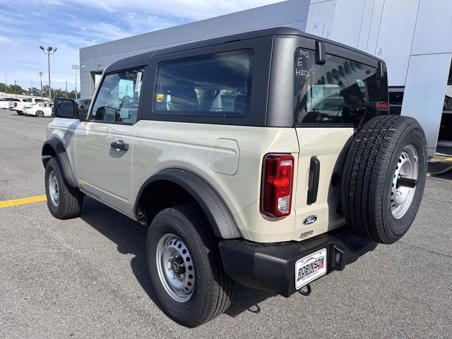 2026 Desert Sand Ford Bronco Base 4X4 SUV