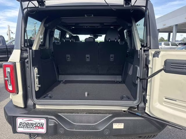 2026 Desert Sand Ford Bronco Outer Banks 4X4 SUV