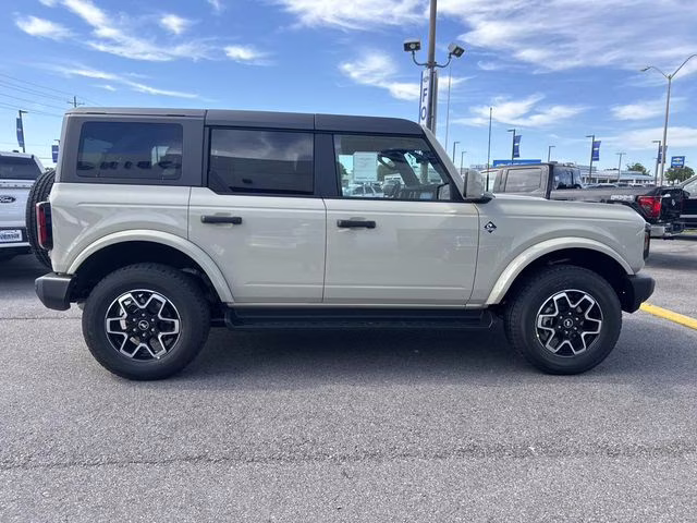 2026 Desert Sand Ford Bronco Outer Banks 4X4 SUV