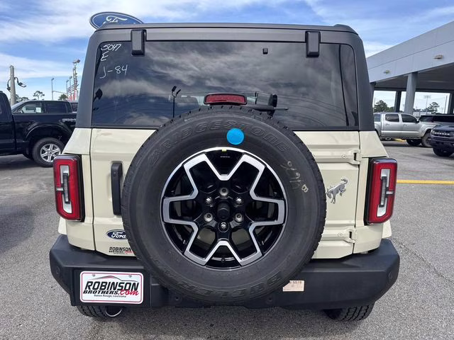 2026 Desert Sand Ford Bronco Outer Banks 4X4 SUV