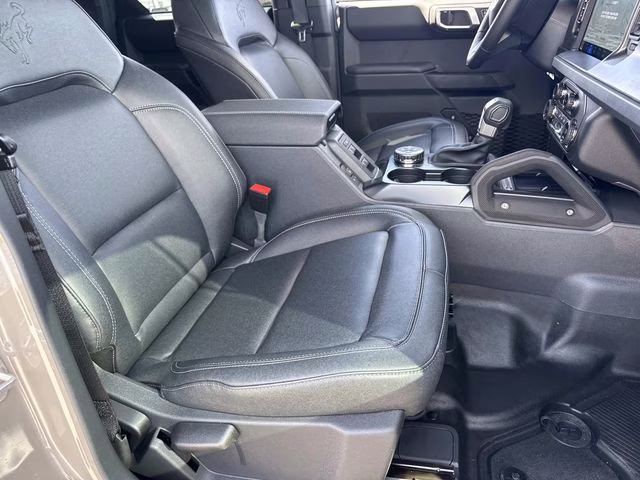 2026 Gray Ford Bronco Badlands 4X4 SUV