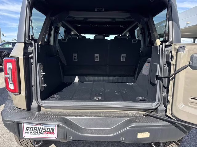 2026 Gray Ford Bronco Badlands 4X4 SUV