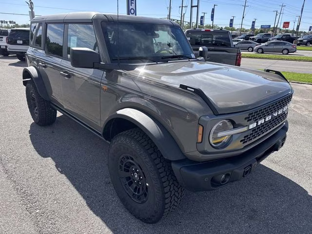 2026 Gray Ford Bronco Badlands 4X4 SUV