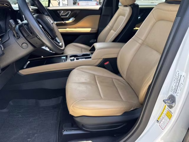 2022 White Metallic Lincoln Corsair Reserve AWD SUV