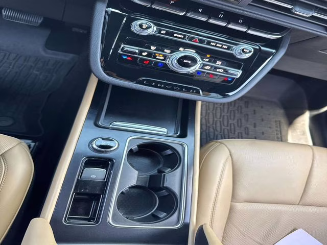 2022 White Metallic Lincoln Corsair Reserve AWD SUV