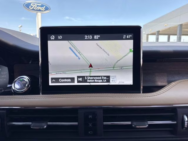 2022 White Metallic Lincoln Corsair Reserve AWD SUV
