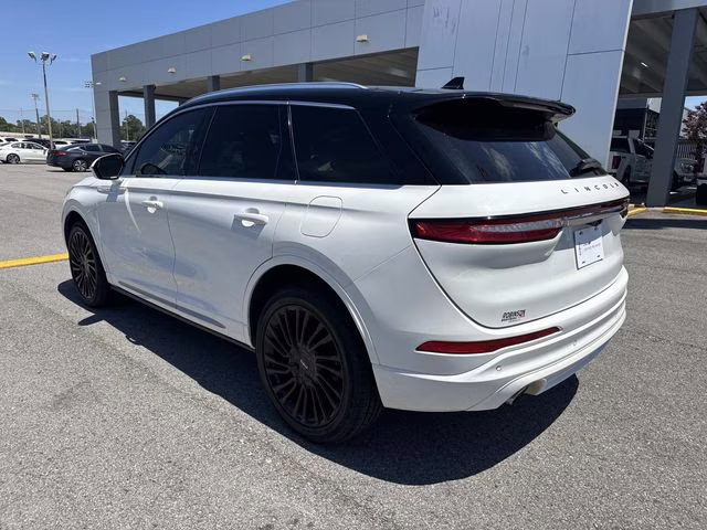 2022 White Metallic Lincoln Corsair Reserve AWD SUV