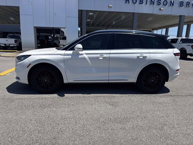 2022 White Metallic Lincoln Corsair Reserve AWD SUV
