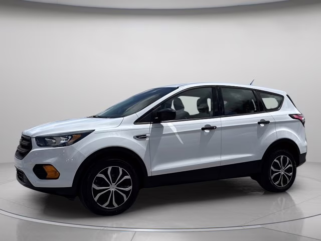 2018 Oxford White Ford Escape S FWD SUV