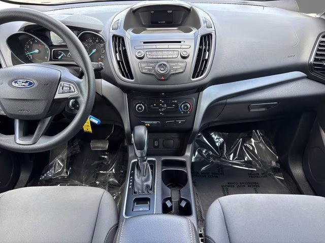 2018 Oxford White Ford Escape S FWD SUV