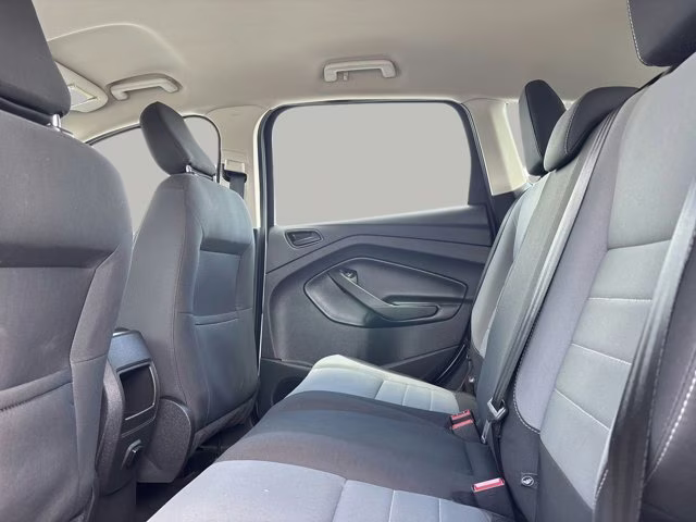 2018 Oxford White Ford Escape S FWD SUV