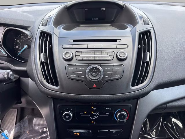 2018 Oxford White Ford Escape S FWD SUV