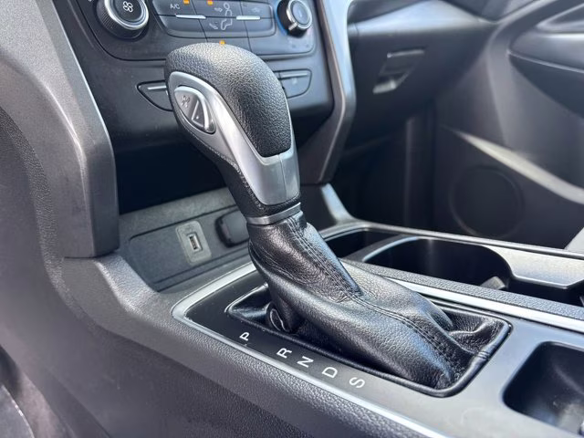 2018 Oxford White Ford Escape S FWD SUV