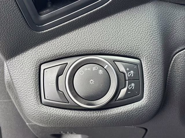 2018 Oxford White Ford Escape S FWD SUV