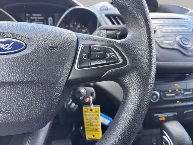 2018 Oxford White Ford Escape S FWD SUV