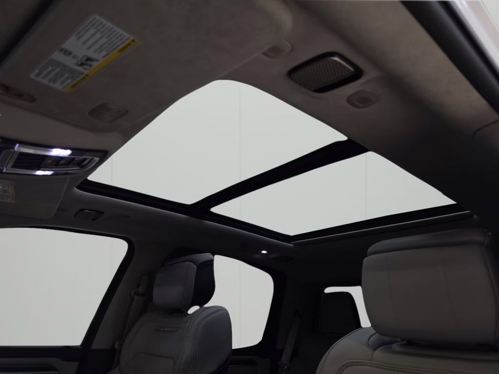 2025 Ivory White Tri-Coat Pearlcoat Ram 1500 Tungsten 4X4 Truck