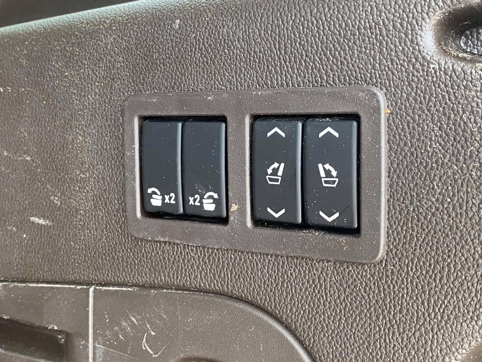 2019 White Frost Tricoat GMC Yukon XL Denali 4X4 SUV