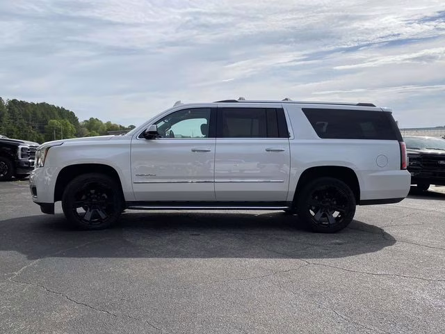 2019 White Frost Tricoat GMC Yukon XL Denali 4X4 SUV