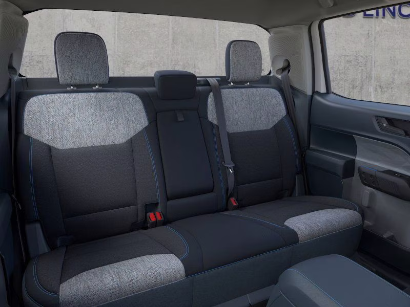 2026 Oxford White Ford Maverick XLT FWD Truck