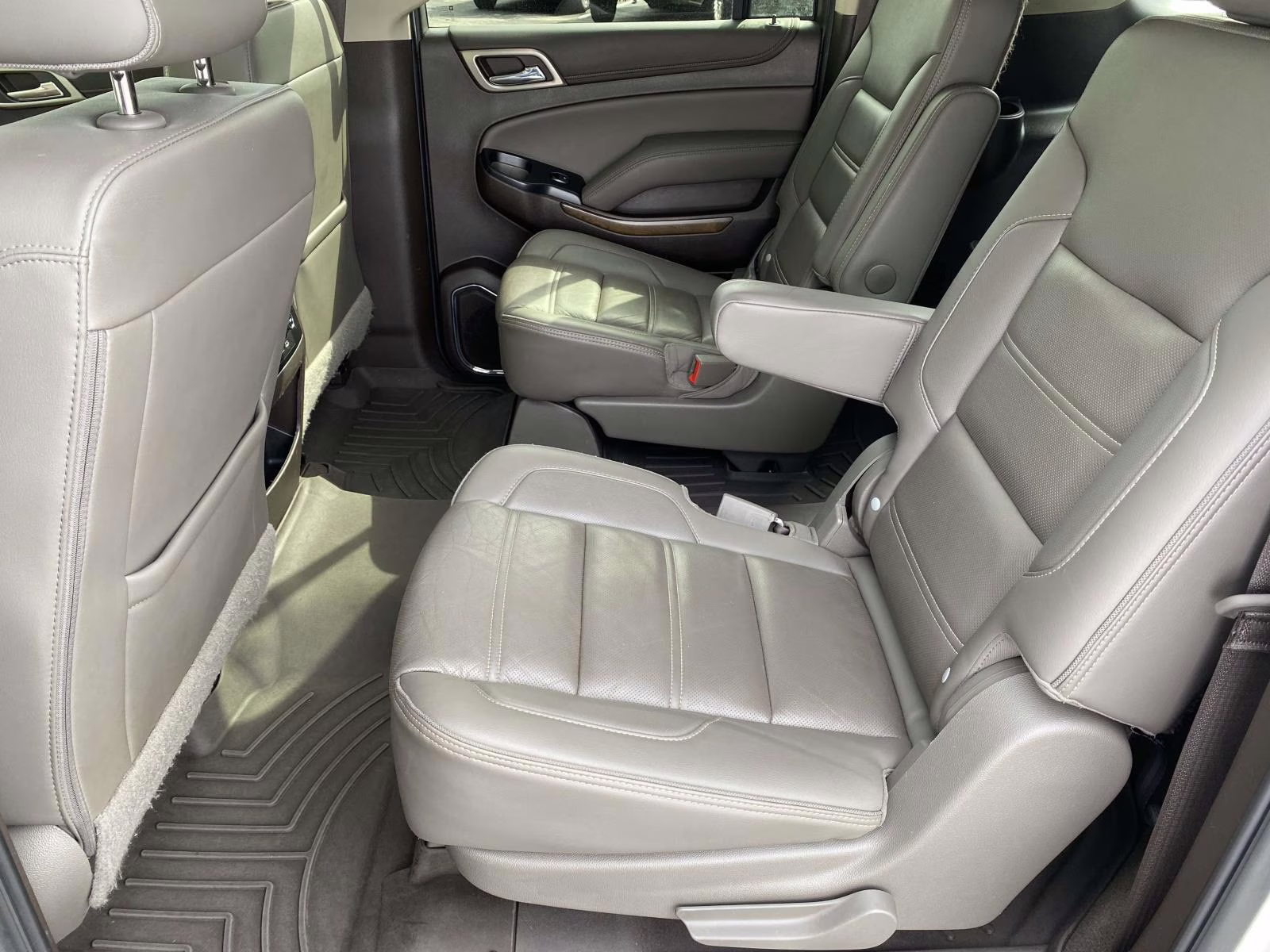 2019 White Frost Tricoat GMC Yukon XL Denali 4X4 SUV