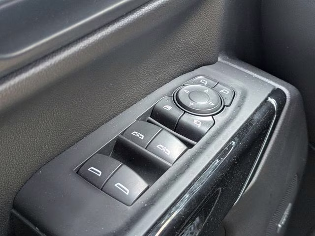 2022 Summit White GMC Sierra 1500 Limited SLT 4X4 Truck