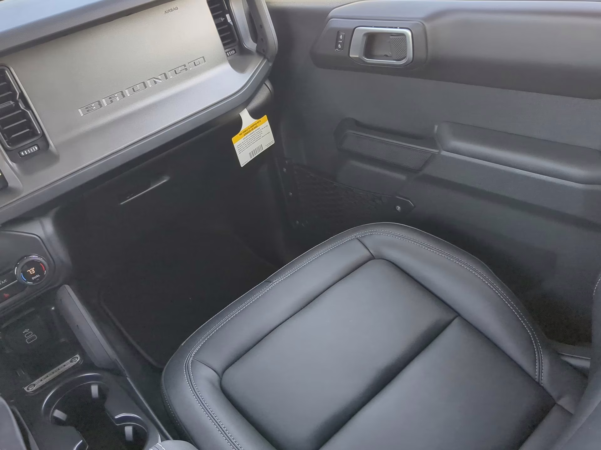 2026 Oxford White Ford Bronco Badlands 4X4 Convertible