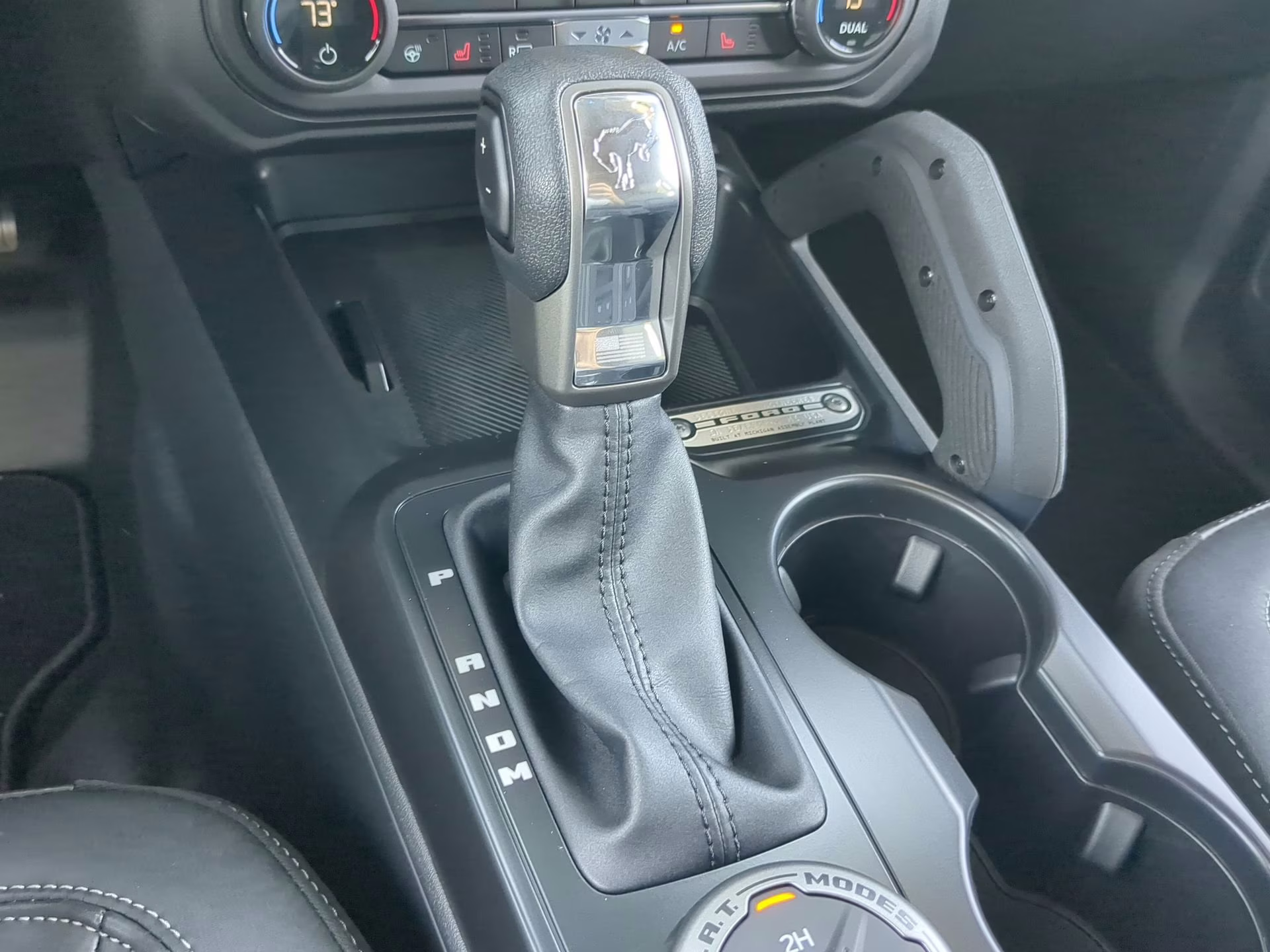 2026 Oxford White Ford Bronco Badlands 4X4 Convertible