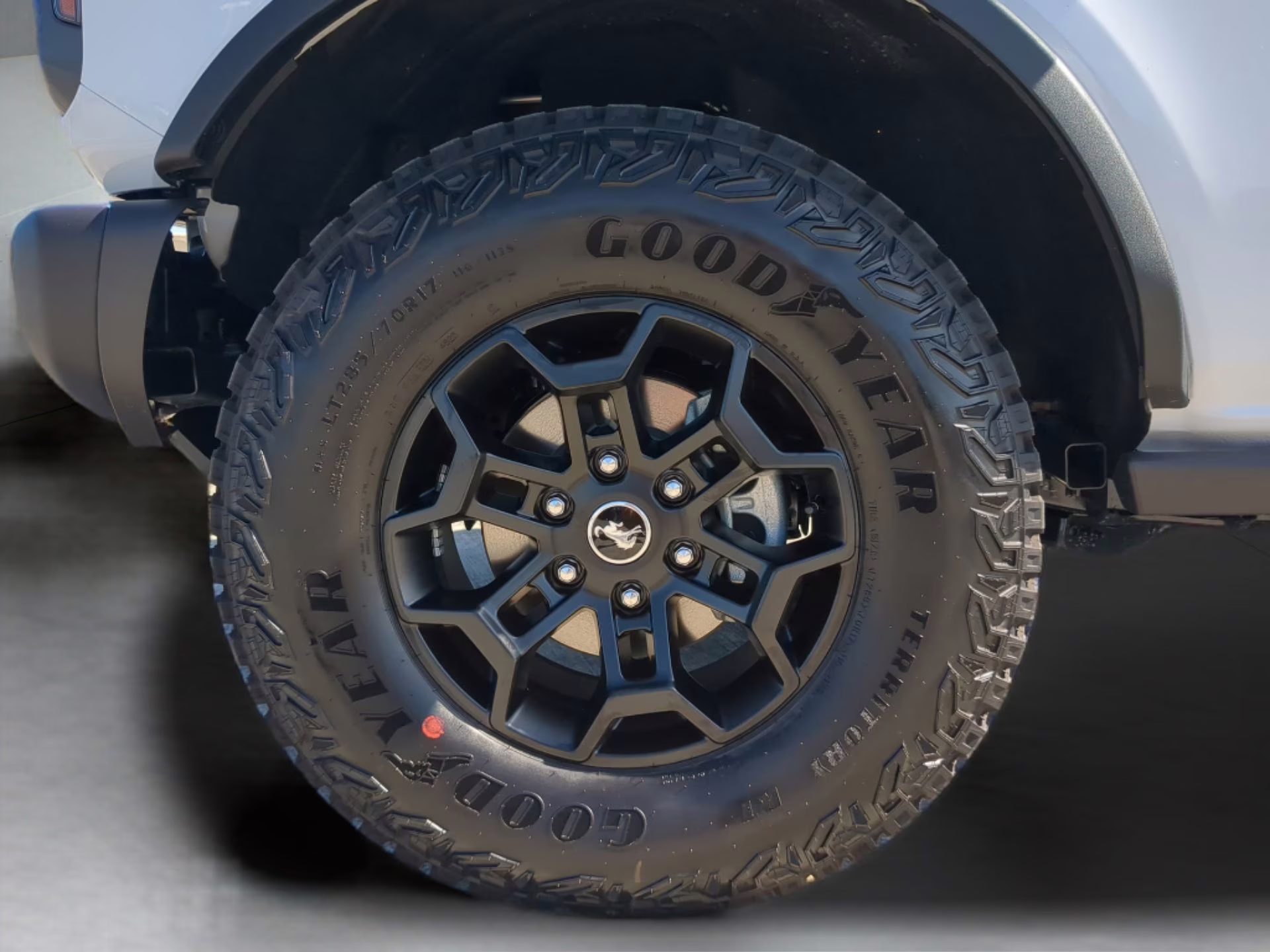 2026 Oxford White Ford Bronco Badlands 4X4 Convertible