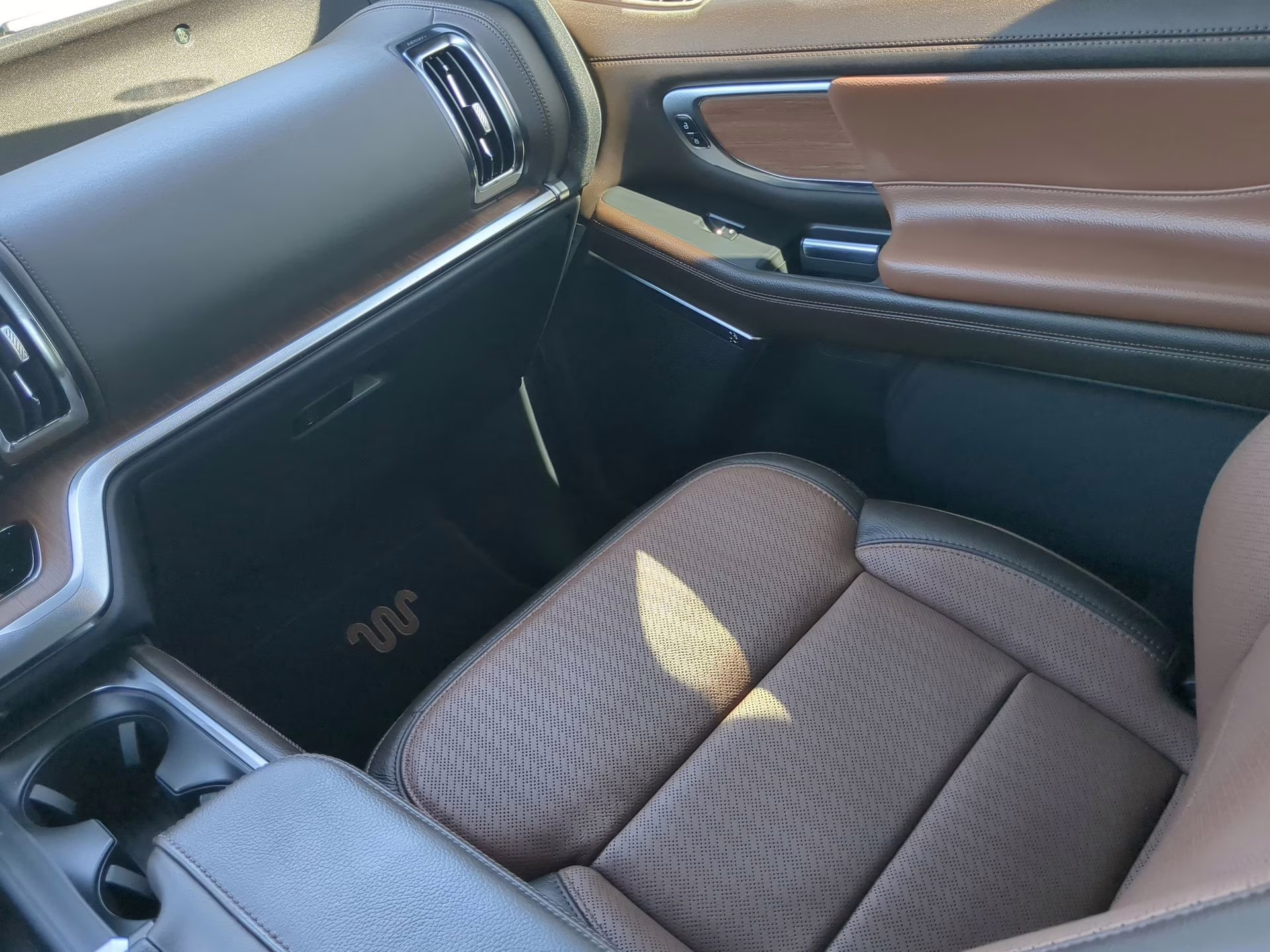 2026 Glacier Gray Metallic Tri-Coat Ford Expedition King Ranch 4X4 SUV