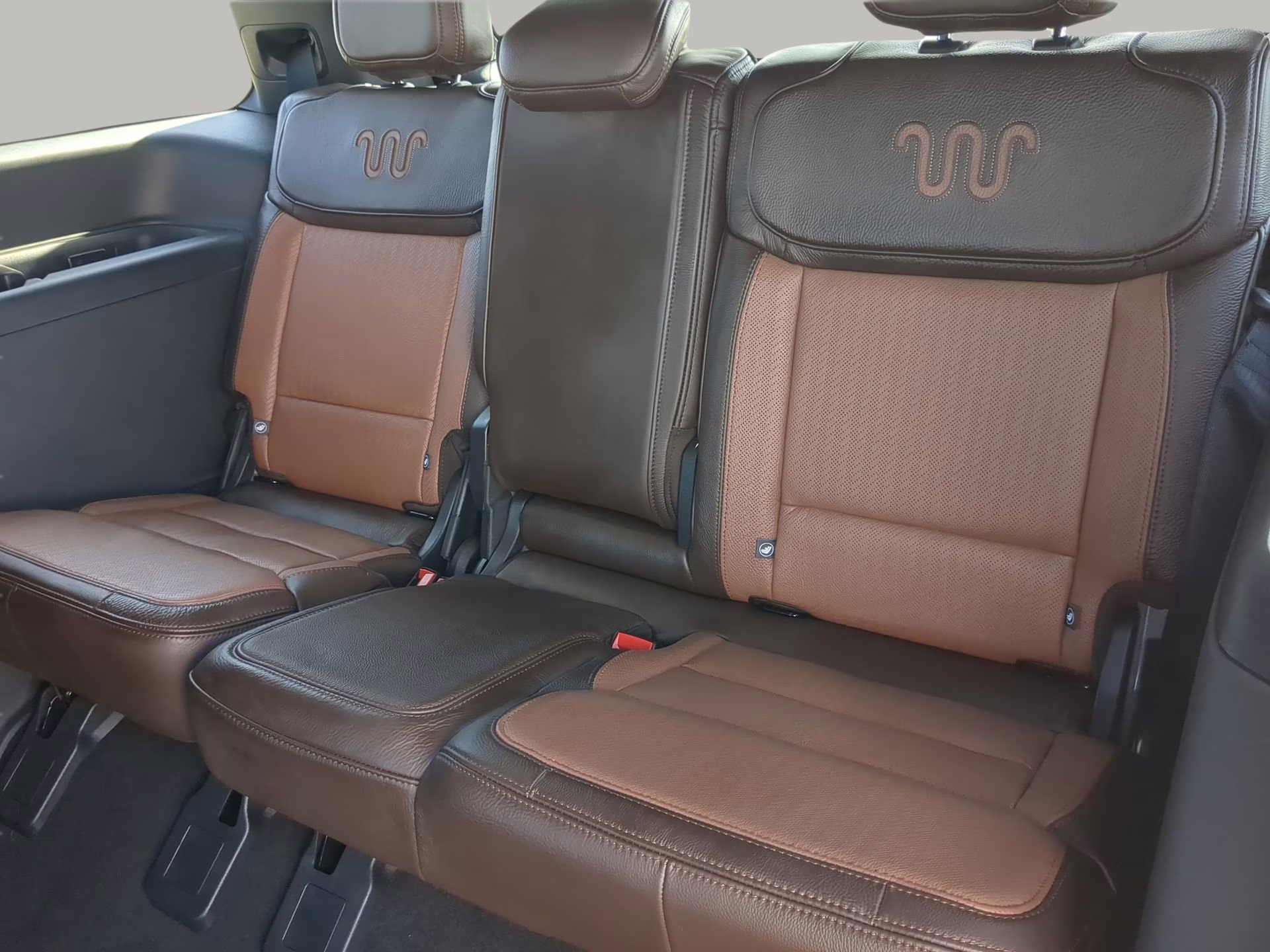 2026 Glacier Gray Metallic Tri-Coat Ford Expedition King Ranch 4X4 SUV