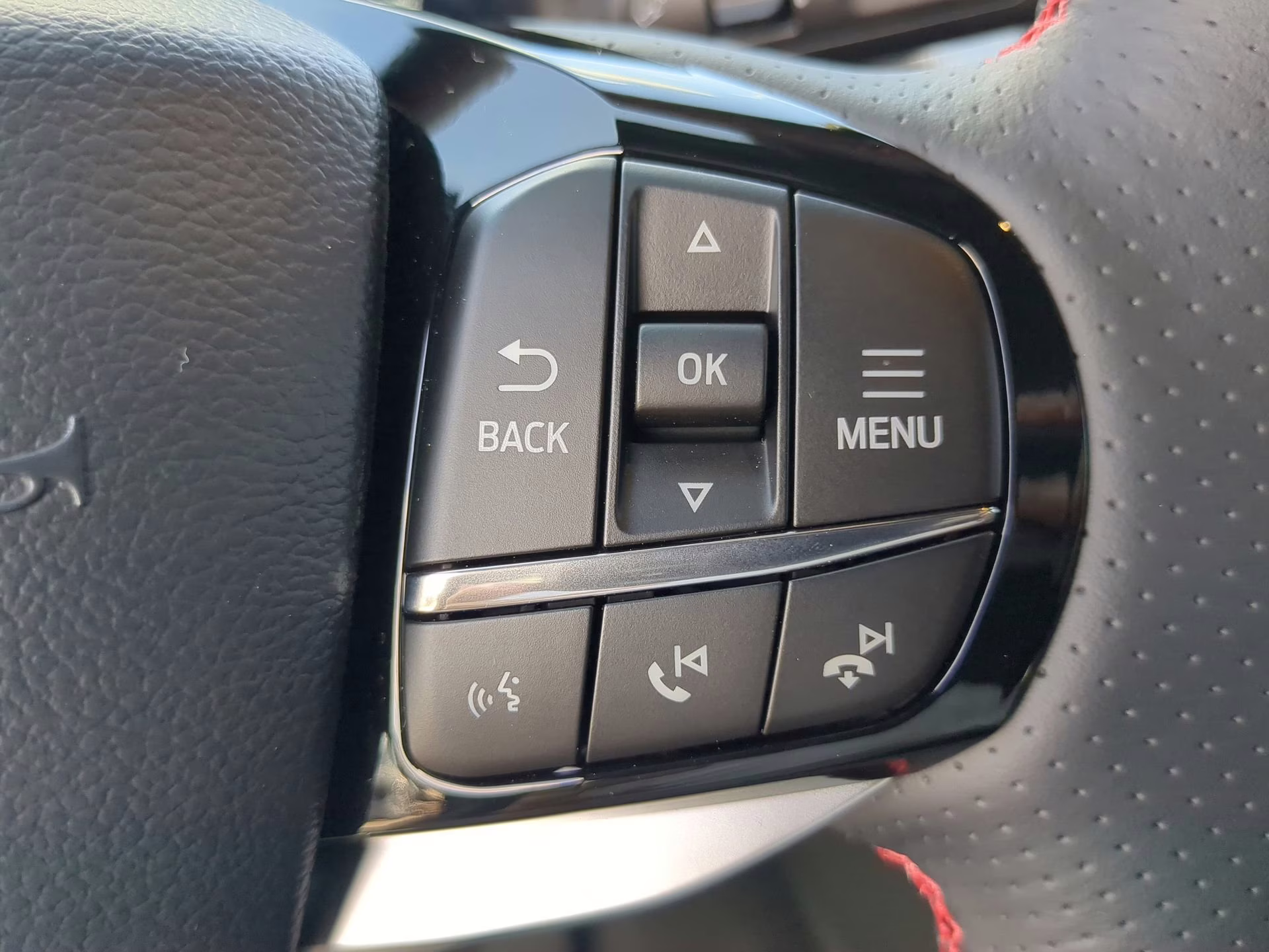 2026 Vapor Blue Metallic Ford Explorer ST-Line RWD SUV