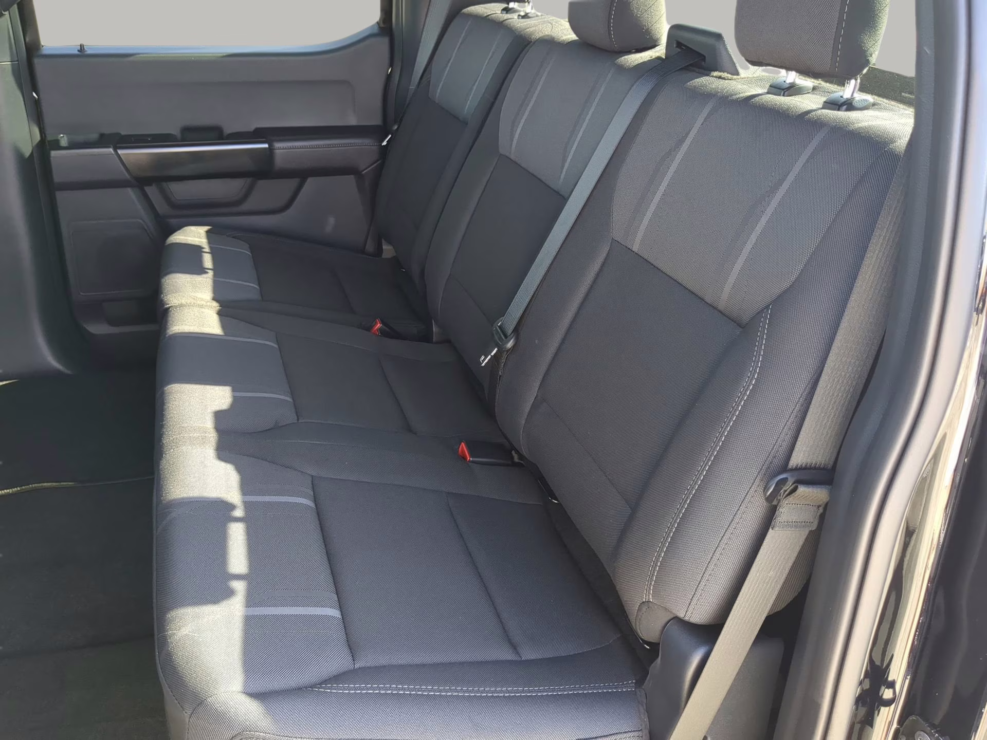 2026 Agate Black Metallic Ford F-150 STX Crew Cab Pickup RWD Truck