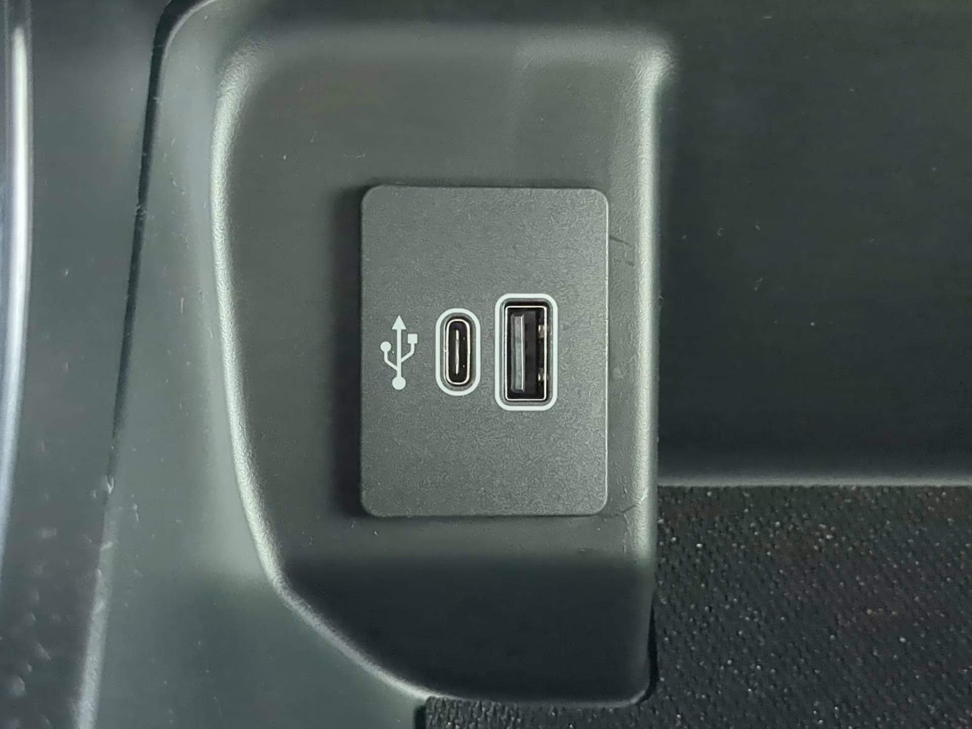 2026 Agate Black Metallic Ford F-150 STX Crew Cab Pickup RWD Truck