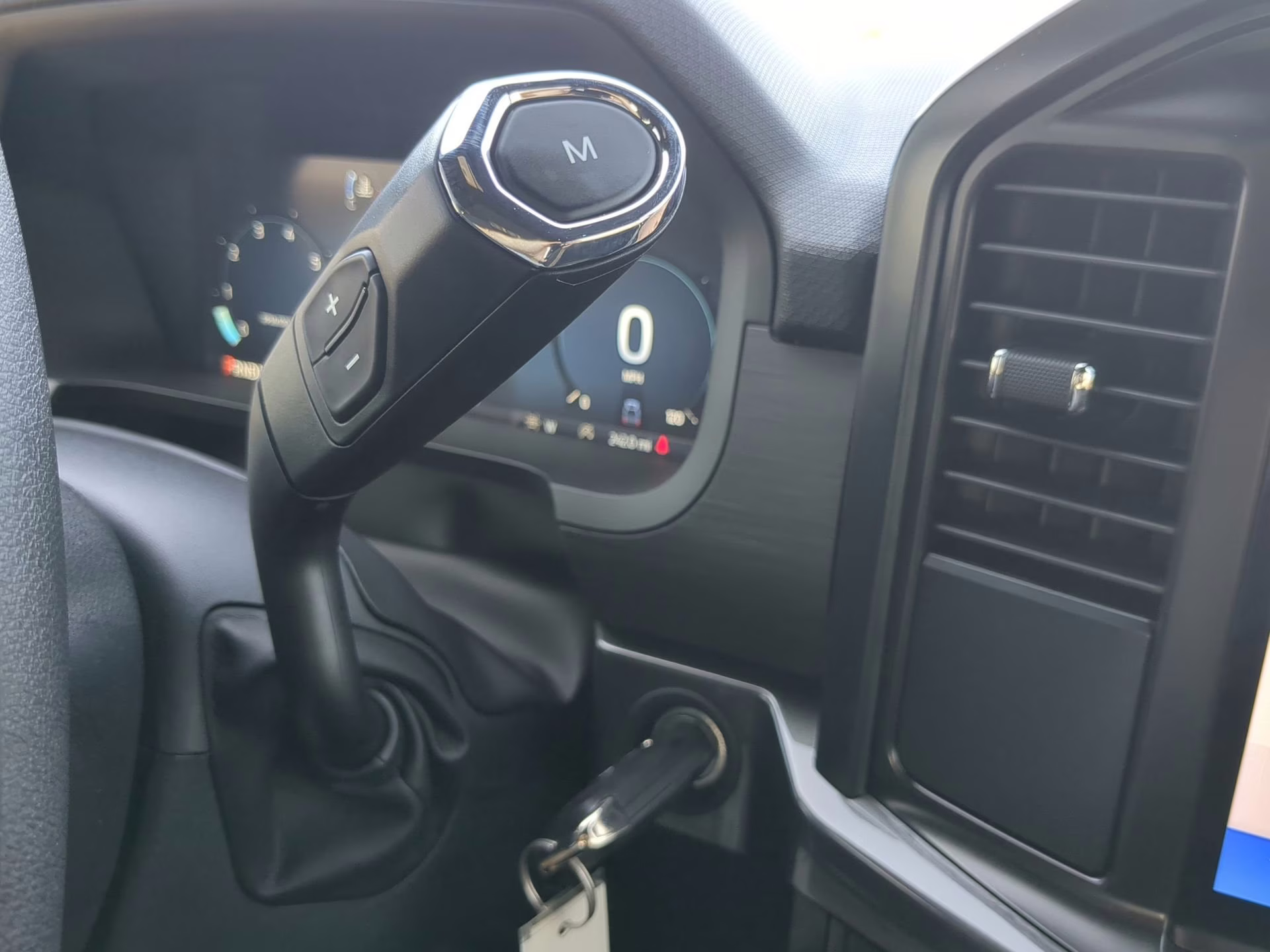 2026 Agate Black Metallic Ford F-150 STX Crew Cab Pickup RWD Truck