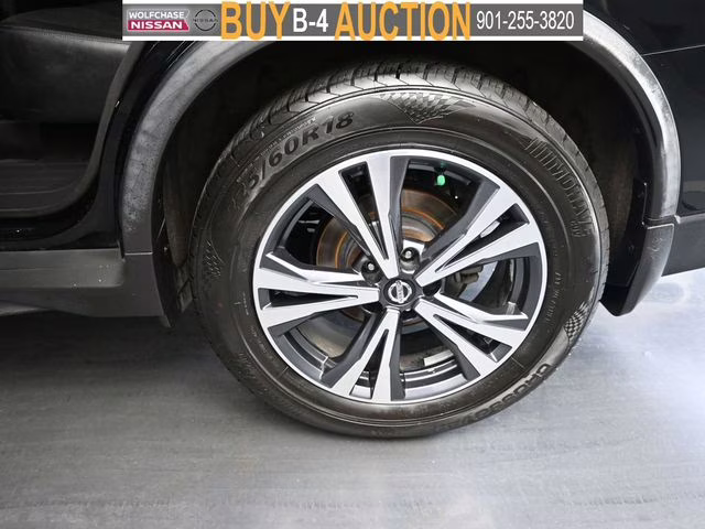 2017 Magnetic Black Nissan Rogue SL FWD SUV