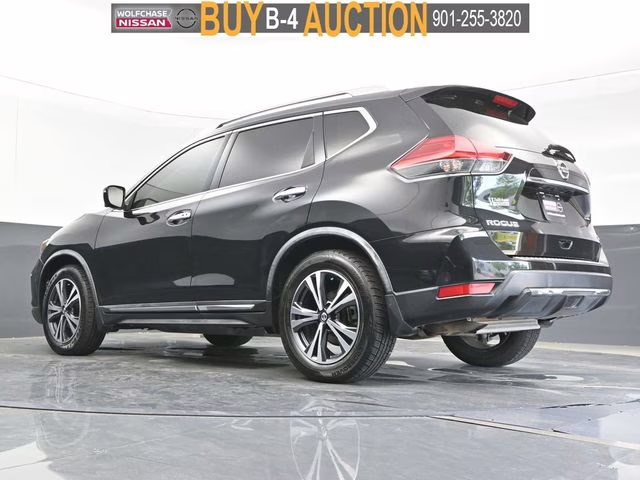 2017 Magnetic Black Nissan Rogue SL FWD SUV