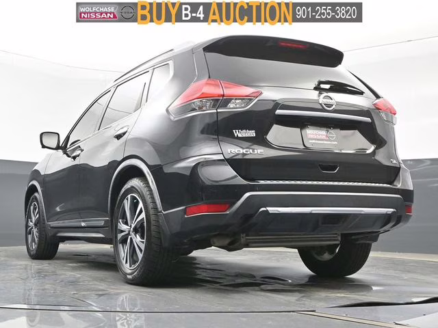 2017 Magnetic Black Nissan Rogue SL FWD SUV