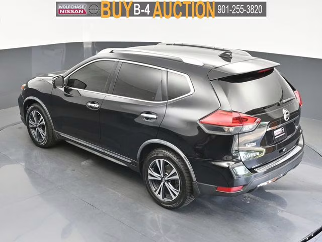 2017 Magnetic Black Nissan Rogue SL FWD SUV