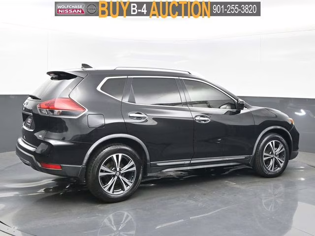2017 Magnetic Black Nissan Rogue SL FWD SUV