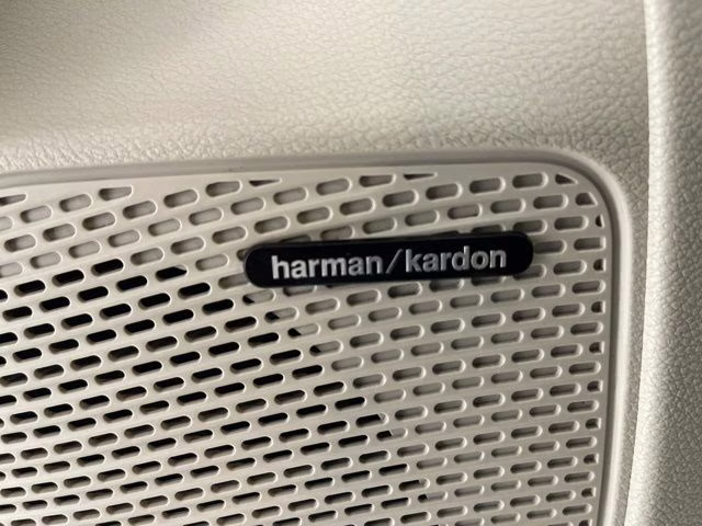 2021 Ceramic Gray Clearcoat Chrysler Pacifica Limited AWD Van