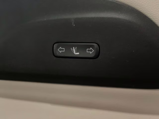 2021 Ceramic Gray Clearcoat Chrysler Pacifica Limited AWD Van