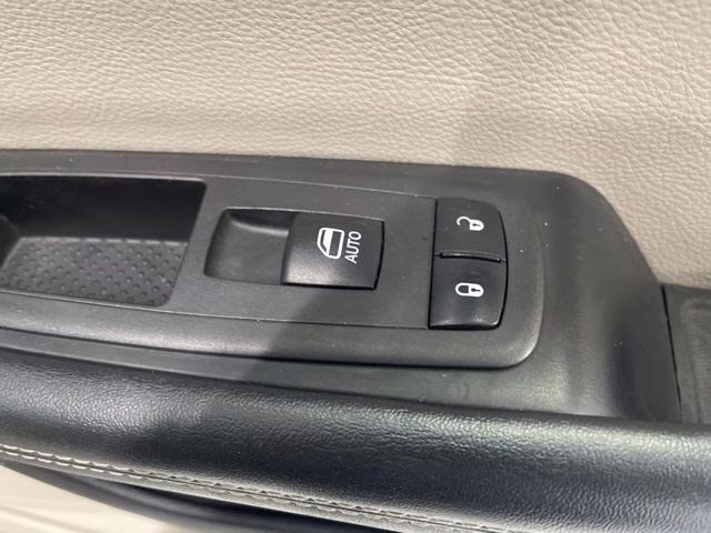 2021 Ceramic Gray Clearcoat Chrysler Pacifica Limited AWD Van