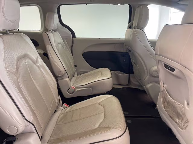 2021 Ceramic Gray Clearcoat Chrysler Pacifica Limited AWD Van