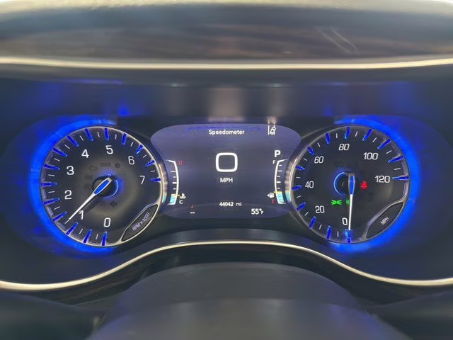 2021 Granite Crystal Metallic Clearcoat Chrysler Pacifica Limited AWD Van