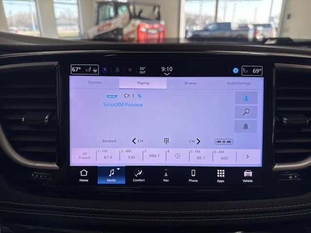 2021 Granite Crystal Metallic Clearcoat Chrysler Pacifica Limited AWD Van