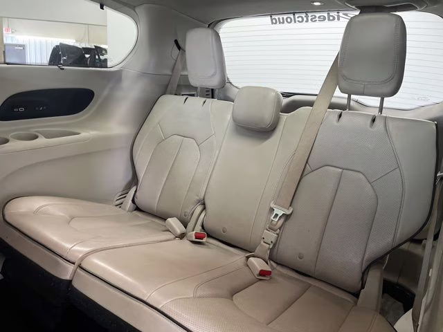 2021 Ceramic Gray Clearcoat Chrysler Pacifica Limited AWD Van