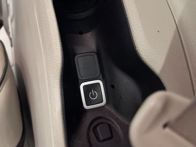 2021 Ceramic Gray Clearcoat Chrysler Pacifica Limited AWD Van