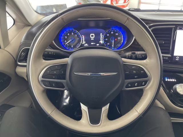 2021 Ceramic Gray Clearcoat Chrysler Pacifica Limited AWD Van